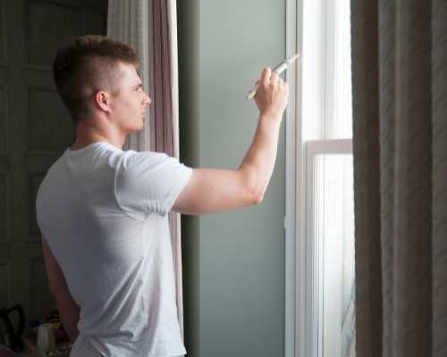 James Parker painting the Grand Hotel